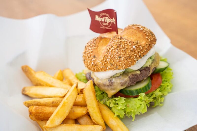 Warsaw: Breakfast at Hard Rock Cafe - Practical details: timing, accessibility, and flexibility
