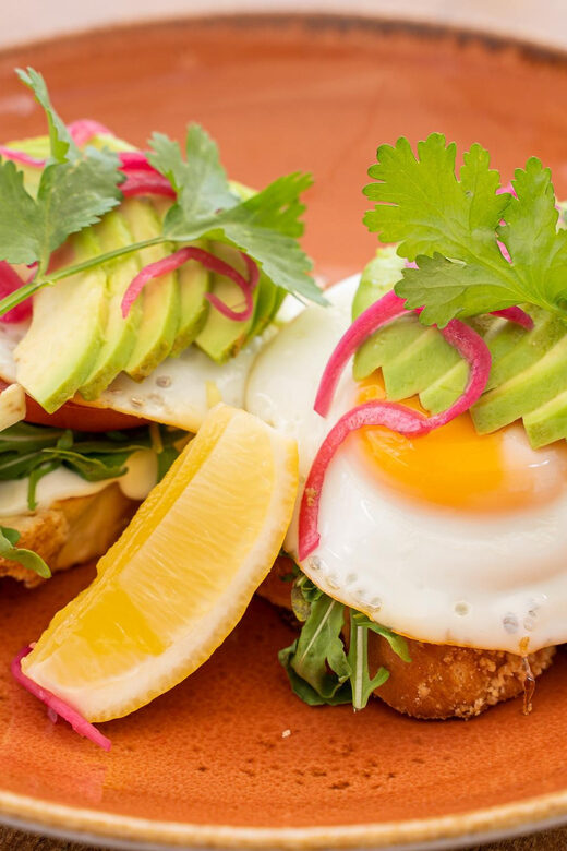 Warsaw: Breakfast at Hard Rock Cafe - Who this breakfast experience suits best