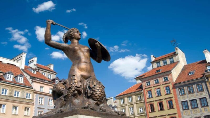 Warsaw: City Game  Discovering Famous Polish Heroes - Navigating Warsaw’s UNESCO-Listed Old Town