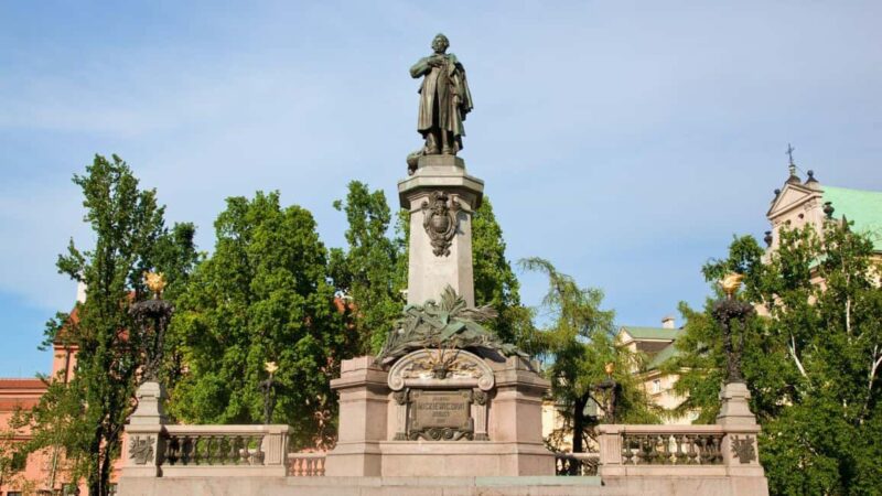 Warsaw: City Game  Discovering Famous Polish Heroes - Booking, Cancellation, and Practical Tips