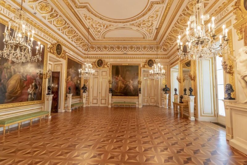 Warsaw Everyday Skip the Line Royal Castle Guided Tour - The Rich Interiors and Royal Artifacts