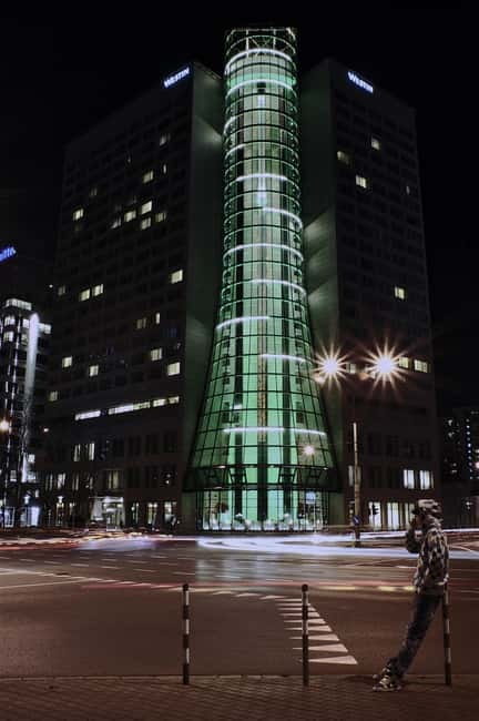 Warsaw: Exclusive city tour with photo session - Logistics and Booking Flexibility