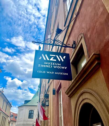 Warsaw: Guided tour of the Cold War Museum - VR Experiences That Bring History to Life