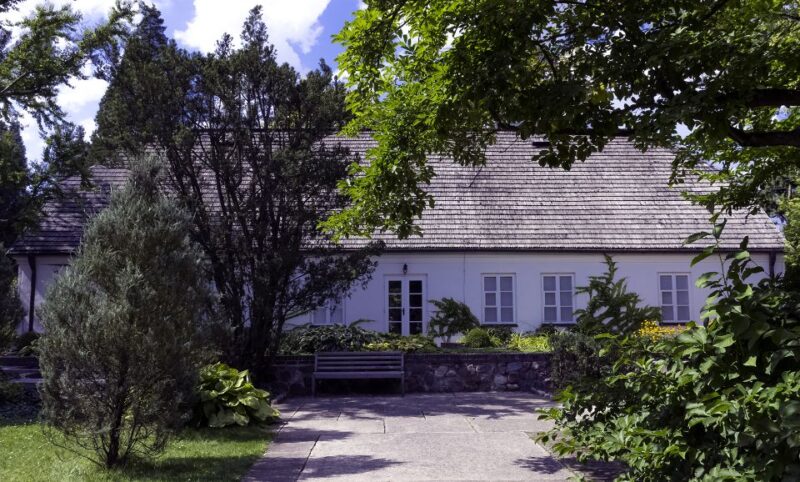 Warsaw: Half-Day Private Chopin Tour to Zelazowa Wola - Practical Aspects and Booking Flexibility