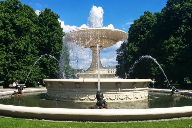 Warsaw Highlights by Bike with Breathtaking Sceneries - From the Old Town to the Vistula River