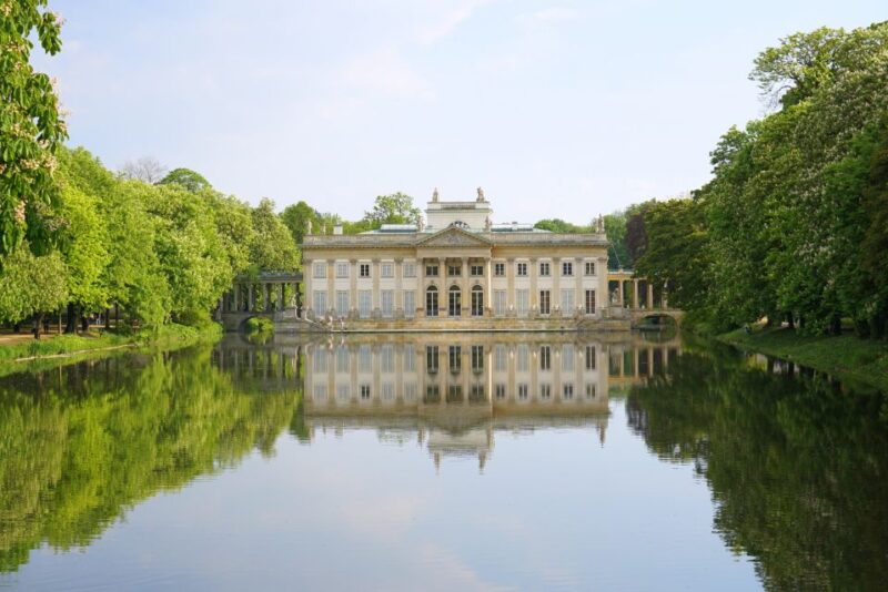 Warsaw: Highlights Guided Retro Bus Tour - Why This Tour Offers Good Value