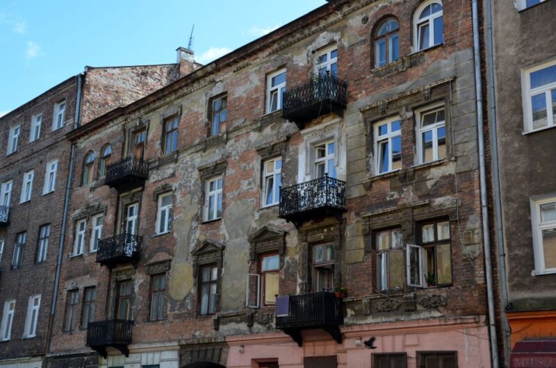 Warsaw: Historic Private Tour in Retro Fiat - Exploring Warsaw’s Old Town and the Praga District