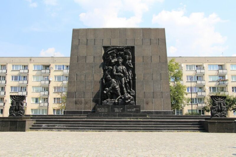 Warsaw: Jewish Heritage 4-Hour Private Tour - Visiting the Jewish Cemetery on Okopowa Street