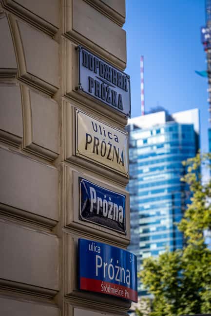 Warsaw: Jewish History Guided Walking Tour in English - Walking Through the Site of the Ghetto Bridge and Streets
