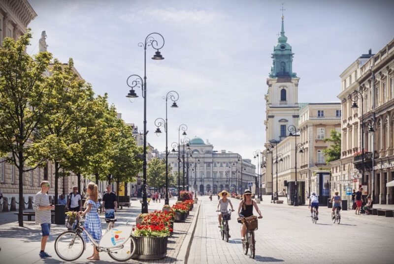 Warsaw: Old and New Town Private Walking Tour - Key Points