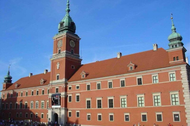 Warsaw: Old and New Town Private Walking Tour - The Royal Route’s Final Highlights: Palaces, Churches, and University