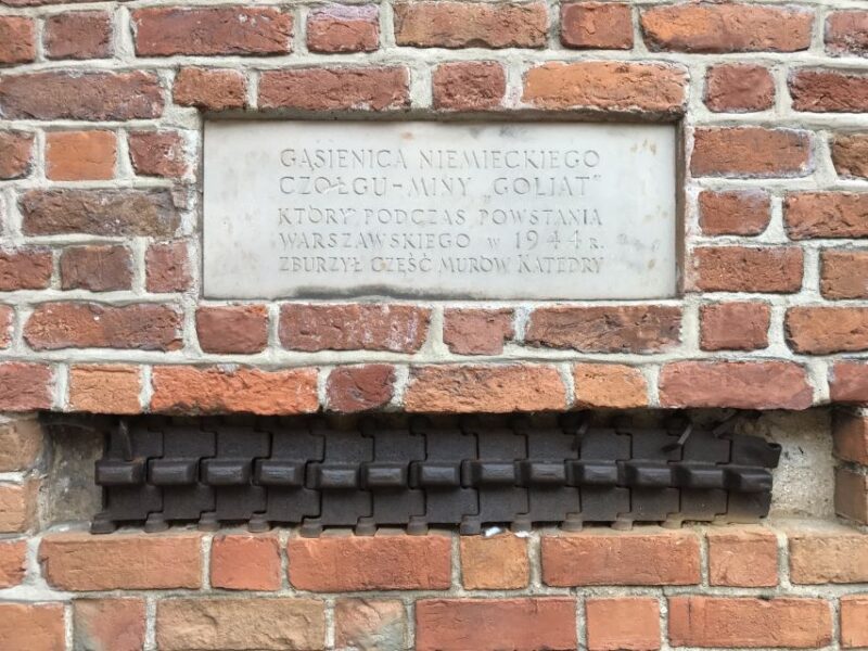 Warsaw: Old Town Guided Walking Tour - Encounters with Defensive Structures: City Wall and Barbican