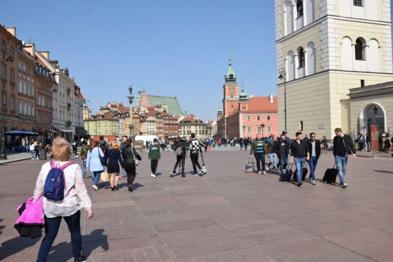 Warsaw: Old Town Guided Walking Tour - The Royal Castle and Royal Gardens