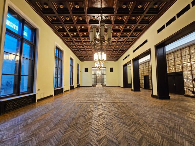 Warsaw: Palace of Culture and Science Guided Tour - Comparing Similar Experiences in Warsaw