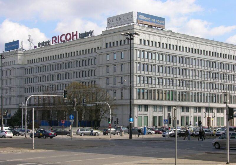 Warsaw: Palace of Culture & Warsaw City Center Private Tour - Practical Details: Meeting, Duration, Accessibility