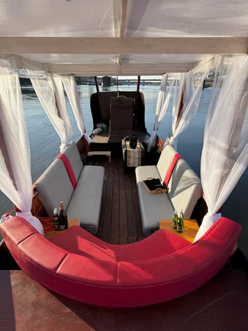 Warsaw: Private Gondola Cruise for Special Occasions - Creating a Romantic and Celebratory Atmosphere in Warsaw