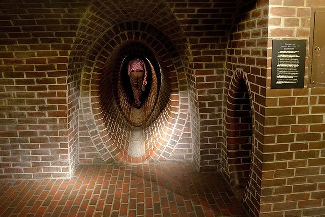 Warsaw Uprising Museum (1944) : PRIVATE SERVICE /inc. Pick-up/ - Convenient Private Transportation to Warsaw Uprising Museum