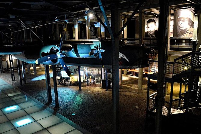 Warsaw Uprising Museum (1944) : SMALL GROUP /inc. Pick-up/ - The Role of the Guide and Service Quality