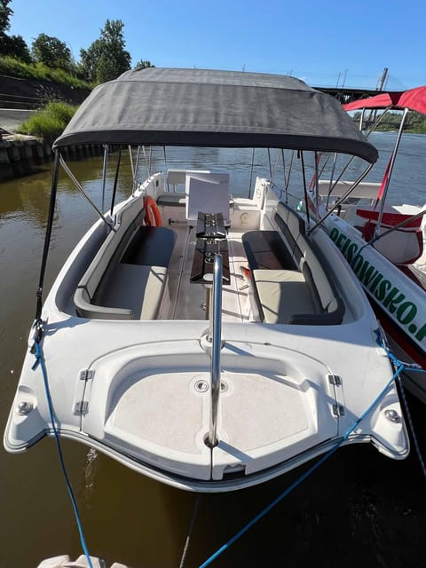 Warsaw: Vistula River Cruise with Your Music & City Views - Warsaw: Vistula River Cruise with Your Music & City Views