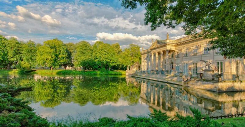 Warsaw: Warsaw Historical Group Tour with Pickup & Drop-Off - Exploring the Jewish Ghetto and WWII Memorials