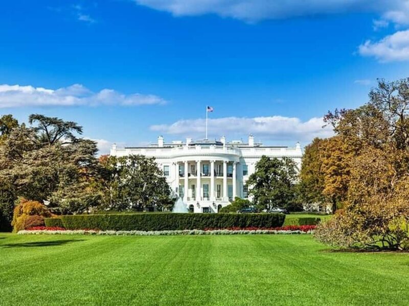 Washington, D.C.: Monuments & Memorials Day Tour - Explore D.C.’s Iconic Landmarks in a Comfortable Climate-Controlled Van