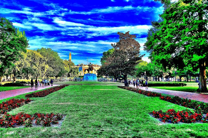 Washington DC City Guided Tour in Private Luxury Vehicle - The Guide: Knowledgeable and Attentive