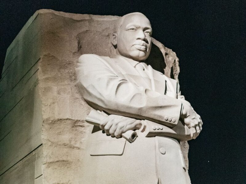 Washington DC: Monuments by Moonlight Nighttime Trolley Tour - Who Benefits Most from This Tour