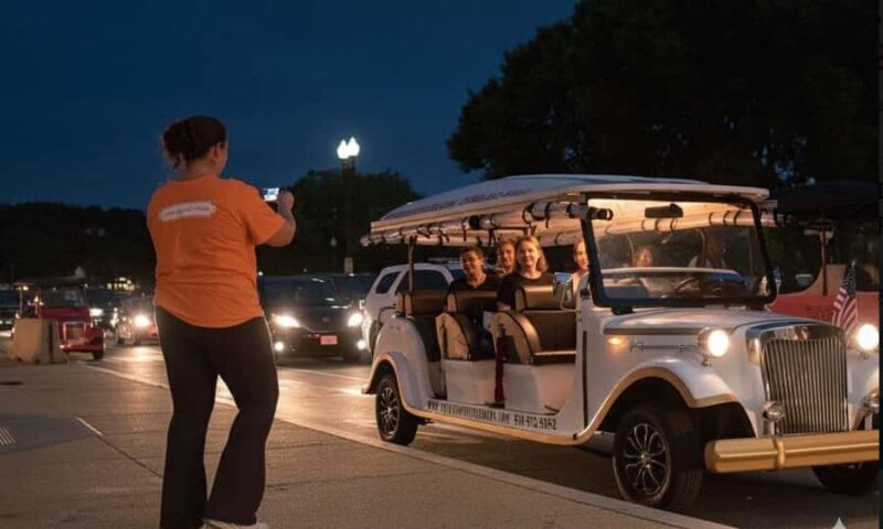Washington DC: Monuments Moonlight Guided Electric Cart Tour - Key Points