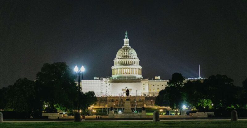 Washington DC: National Mall Night Bus Tour - Iconic Landmarks Under the Night Sky