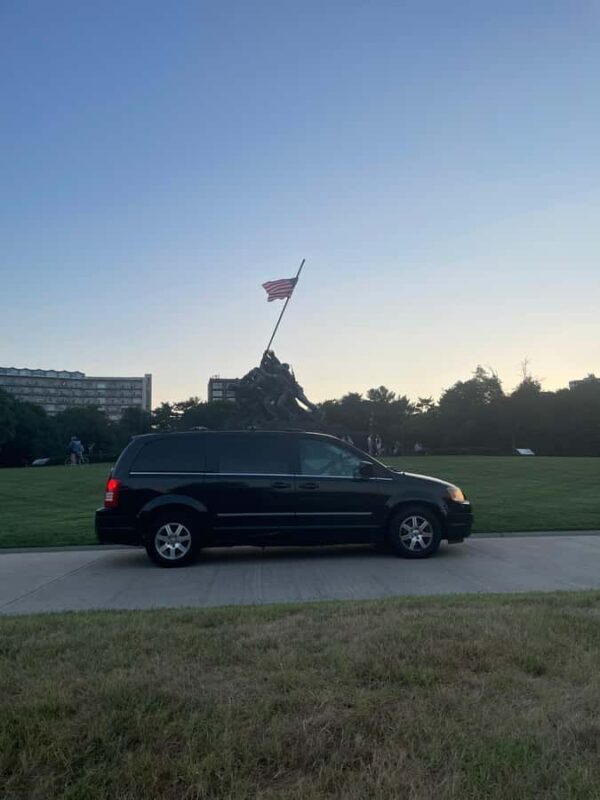 Washington, DC: Private Evening Tour with Hotel Pickup - Illuminated Monuments: Jefferson, Lincoln, and More