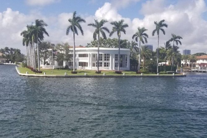 Water Taxi All Day hop-on hop-off Venice of America Boat Tour - Hollywood/Margaritaville: The Gateway to Hollywood Beach
