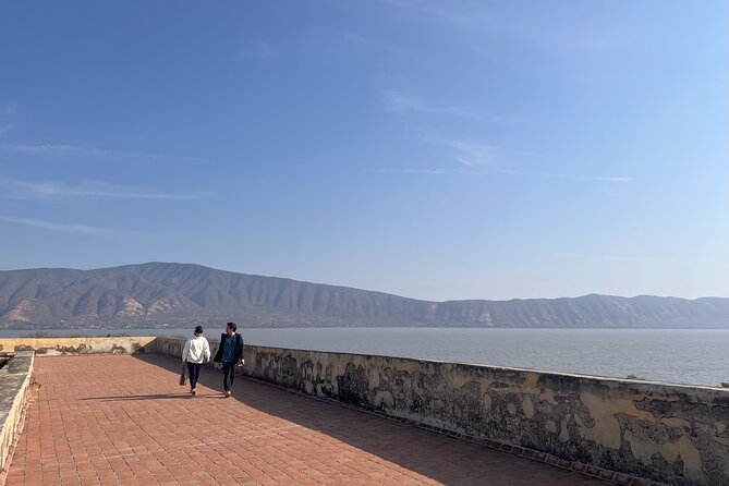 Water TOUR - Lakes, Islands, Fortresses and Artisan Workshops - The Fortress and Panoramic Views on Mezcala Island