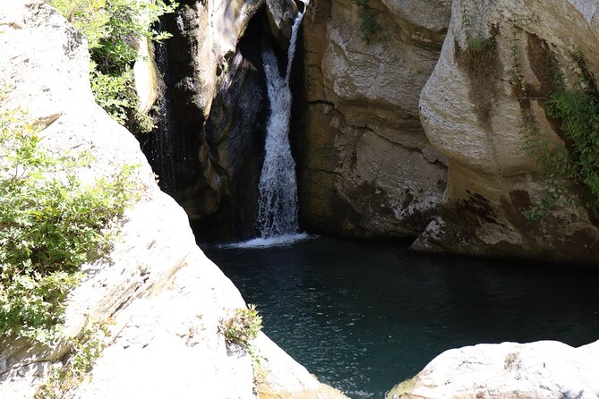 Waterfalls and wine flows - Bogova waterfall and Alpeta Winery Winetasting tour - Logistics: Transportation and Group Size