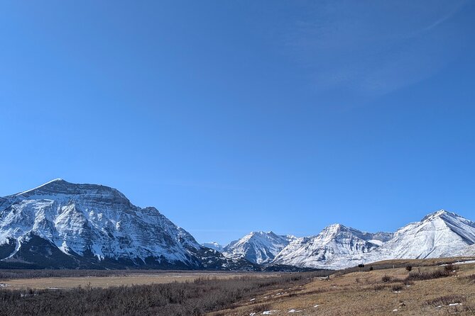 Waterton Lakes Park and South Alberta Private Scenic Tour - Discover Waterton Lakes and Red Rock Canyon
