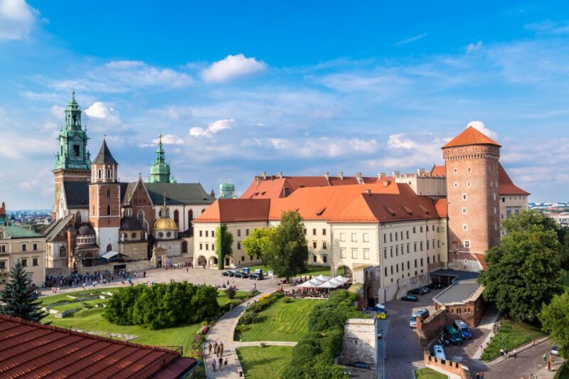 Wawel Castle and Cathedral Guided Tour - Inside the Royal Chambers and Their Artistic Treasures