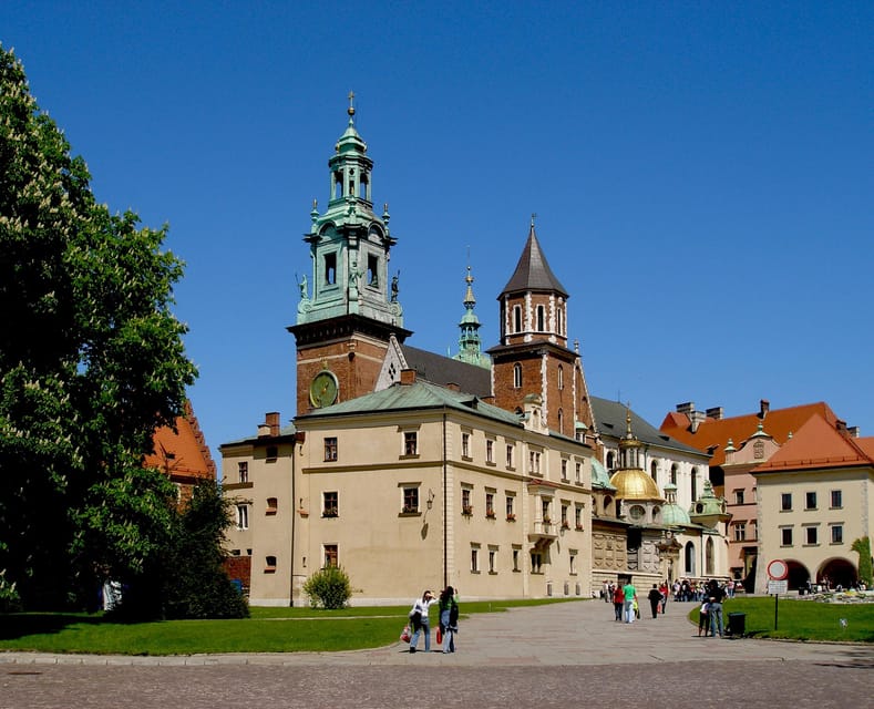 Wawel Castle & Cathedral, Rynek Underground Tour with Lunch - Key Points