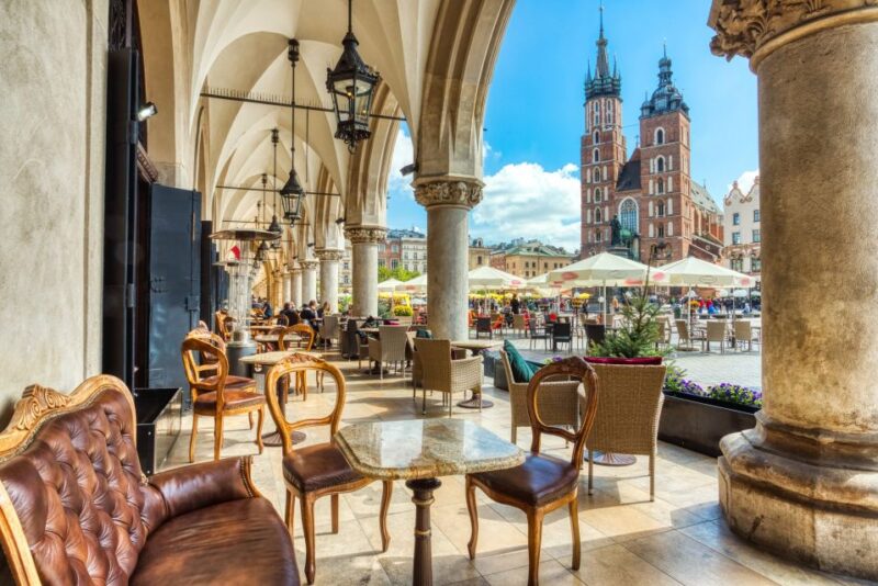 Wawel Castle & Cathedral Skip the Line Small Group Tour - Practical Information and Booking Flexibility