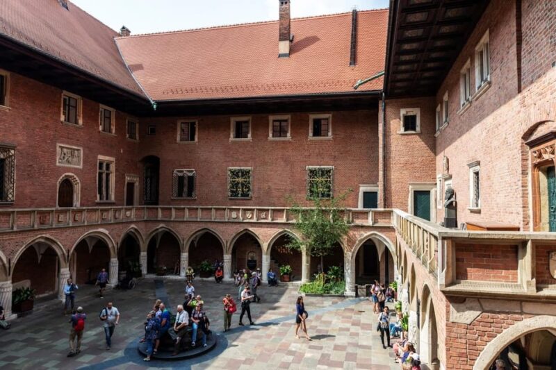 Wawel Castle, Old Town, Mary Basilica & Underground Museum - What’s Included and What to Keep in Mind