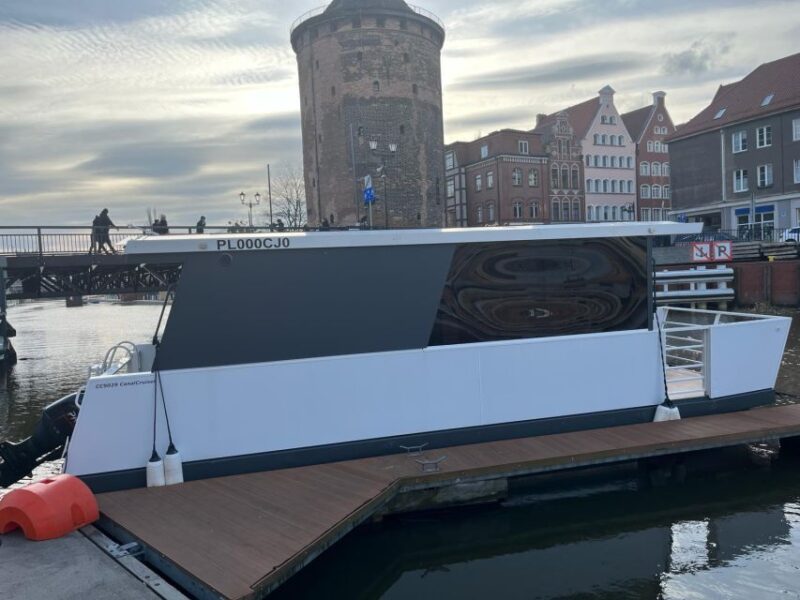 WE HAVE A HEETING AND YOU CAN PLAY YOUR OWN MUSIC ! BE A DJ - Sightseeing of Gdansk’s Historic and Modern Shipyards