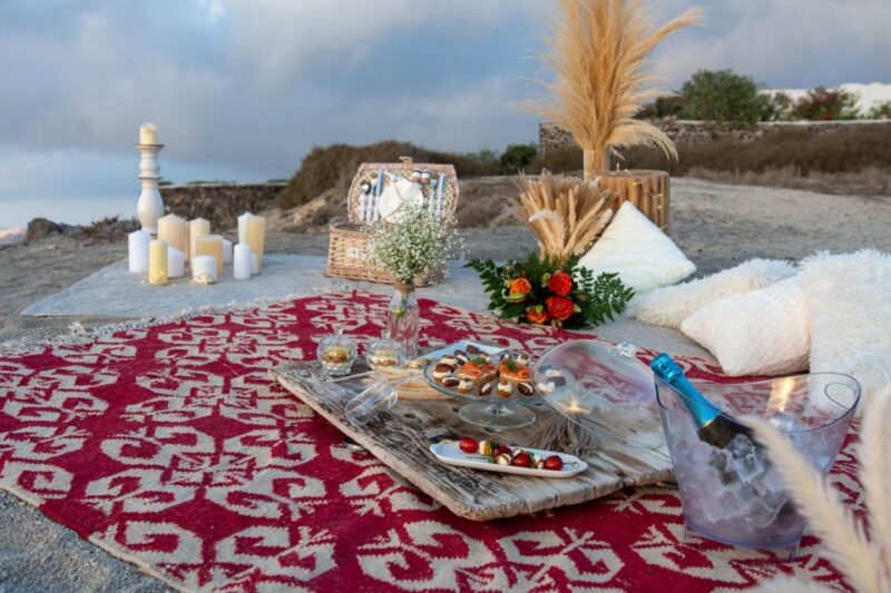 wedding proposal sunset private picnic - Key Points