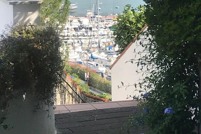 Weekly tours - Customer Service and Reliability