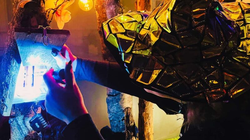 Weimar: Kids' birthday party, all-inclusive package, kids' escape & color tunnel game - The Kids Escape "The Island Mission": Puzzles and Teamwork