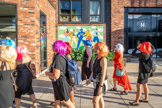 Weird Portland Pub Tour - Dive into Portland’s Weird Side with the Pub Tour