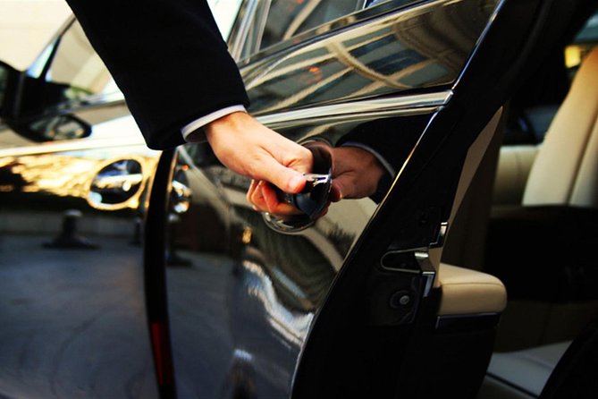 Welcome Private Transfer from Fiumicino Airport to Hotel in Rome - Discover Rome with a Private Arrival Transfer and City Tour