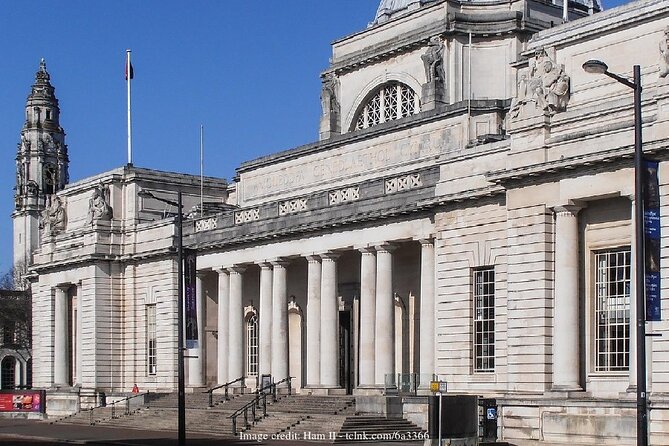 Welcome to Cardiff: Private 2-hour Walking Tour - Authentic Local Flavor at Cardiff Market