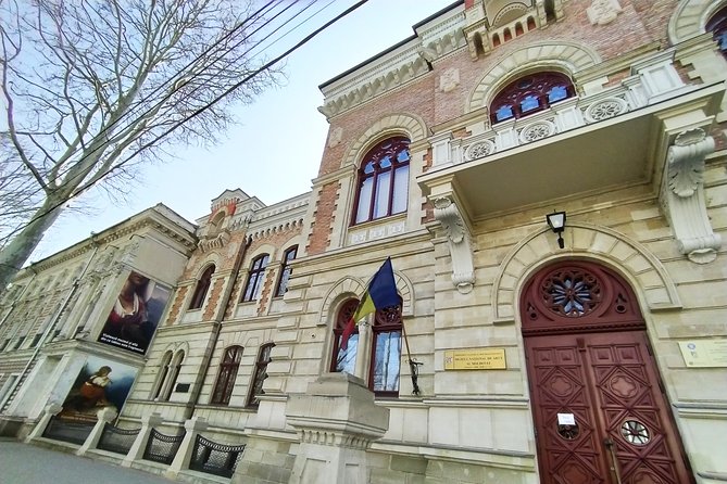 Welcome to Chisinau - Starting at the Stefan cel Mare Monument in the Heart of the City