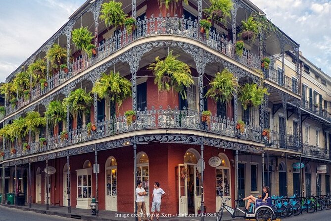 Welcome to New Orleans: Private Half-Day Highlights Walking Tour - Walking the Streets and Historic Landmarks