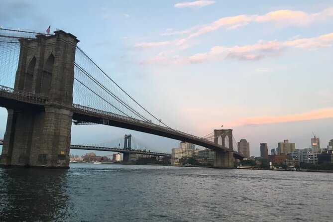 Welcome to New York City Tour - Walking the Brooklyn Bridge and Its Historic Significance
