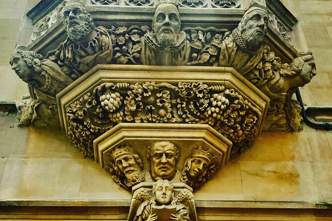 Welcome to Oxford: 2hr private Oxford walking tour - Iconic Bodleian Library and Harry Potter Filming Locations