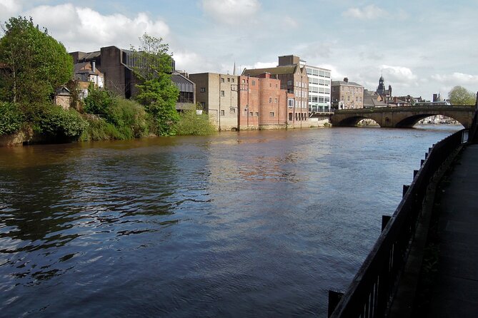 Welcome to York - The River Route - Visiting the Historical Ouse Bridge and River Ouse